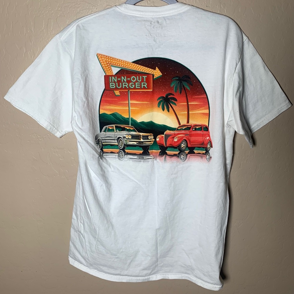 In-N-Out Burger Graphic‎ T-Shirt Mens Medium White Excellent Arizona Car Print